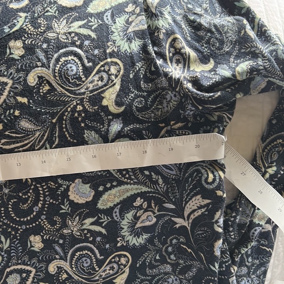 J. Jill Paisley Blue Tunic Top.    Size Medium - Picture 5 of 12